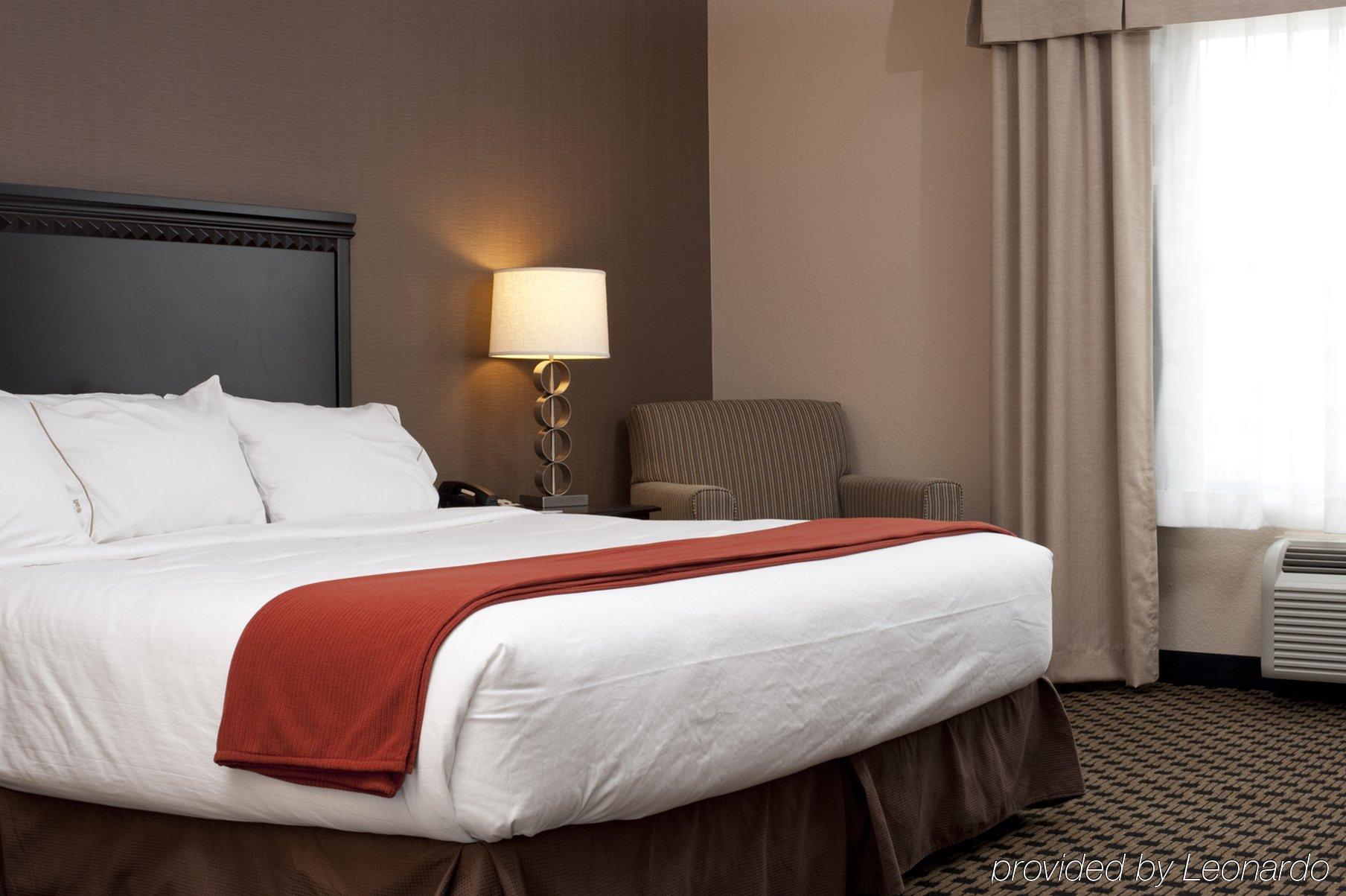 Holiday Inn Express & Suites - Green Bay East, An Ihg Hotel Zimmer foto