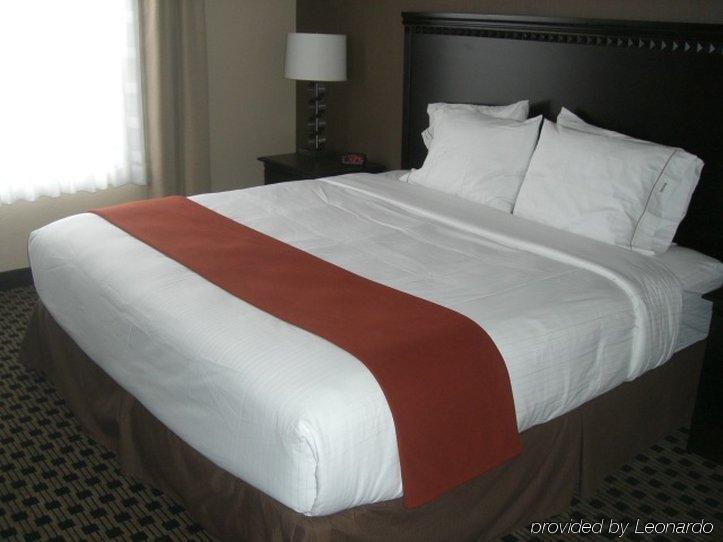 Holiday Inn Express & Suites - Green Bay East, An Ihg Hotel Zimmer foto